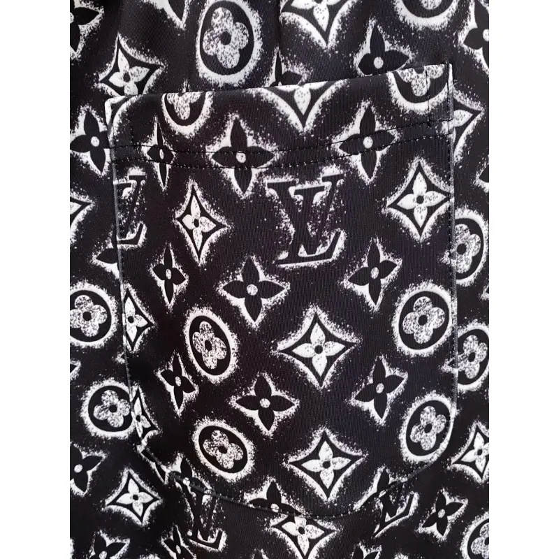 Louis Vuitton Pants for Louis Vuitton Short Pants for men #A64554