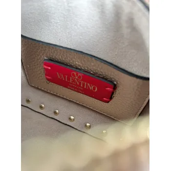 valentino Garavani Rockstud Metallic Leather Crossbody Bag 19×13×7cm #A65015