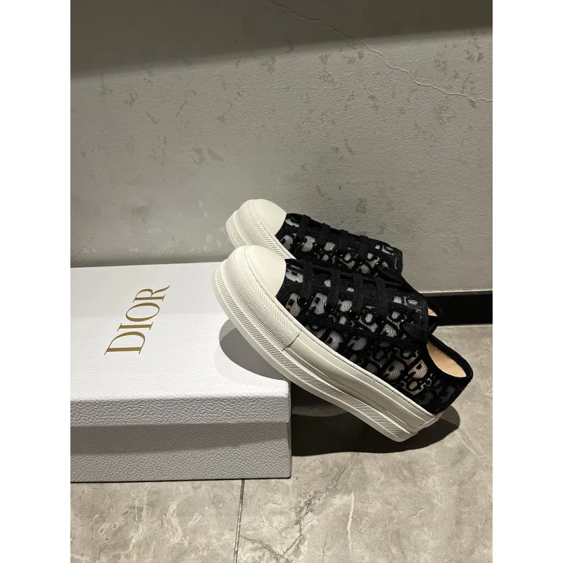 Dior Womens Oblique Embroidered Mesh Sneakers #A66050