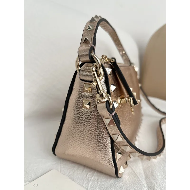 valentino Garavani Rockstud Metallic Leather Crossbody Bag 19×13×7cm #A65015