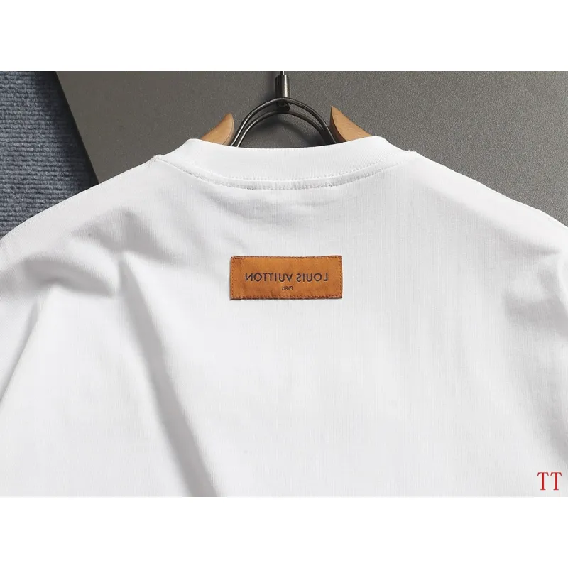 Louis Vuitton T-Shirts for AAAA Louis Vuitton T-Shirts #A65778