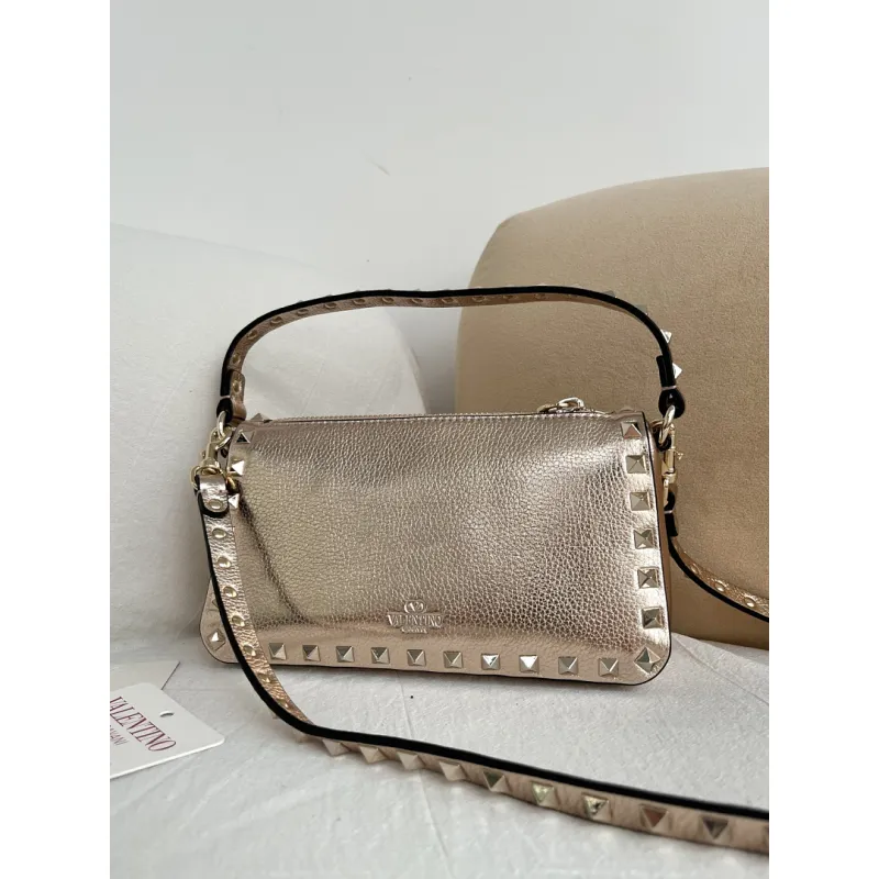 valentino Garavani Rockstud Metallic Leather Crossbody Bag 19×13×7cm #A65015