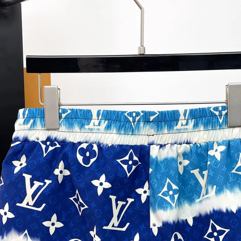 Louis Vuitton Pants for Louis Vuitton Short Pants for men #A65628