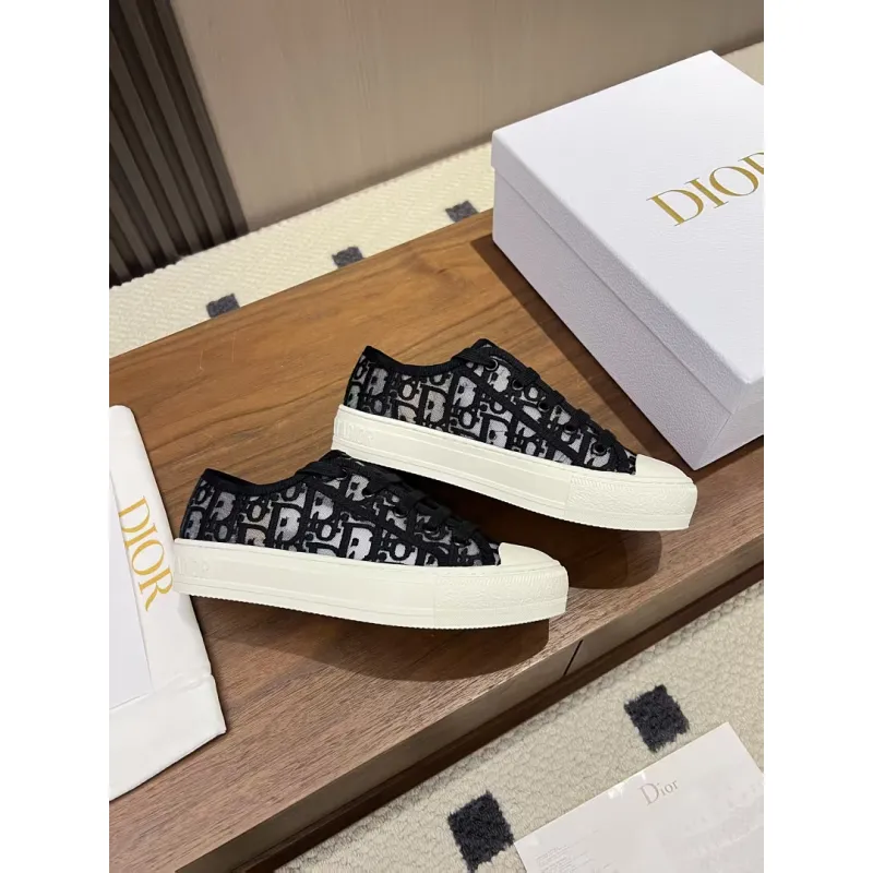 Dior Womens Oblique Embroidered Mesh Sneakers #A66049 Dior Womens Oblique Embroidered Mesh Sneakers #A66049