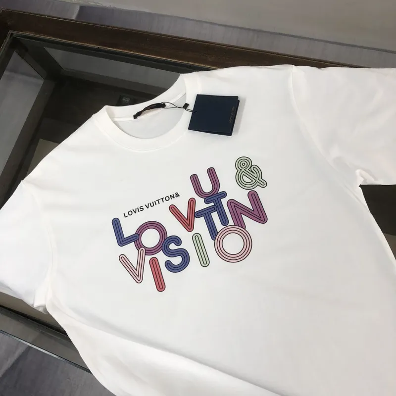 Louis Vuitton T-Shirts for AAAA Louis Vuitton T-Shirts #A65935